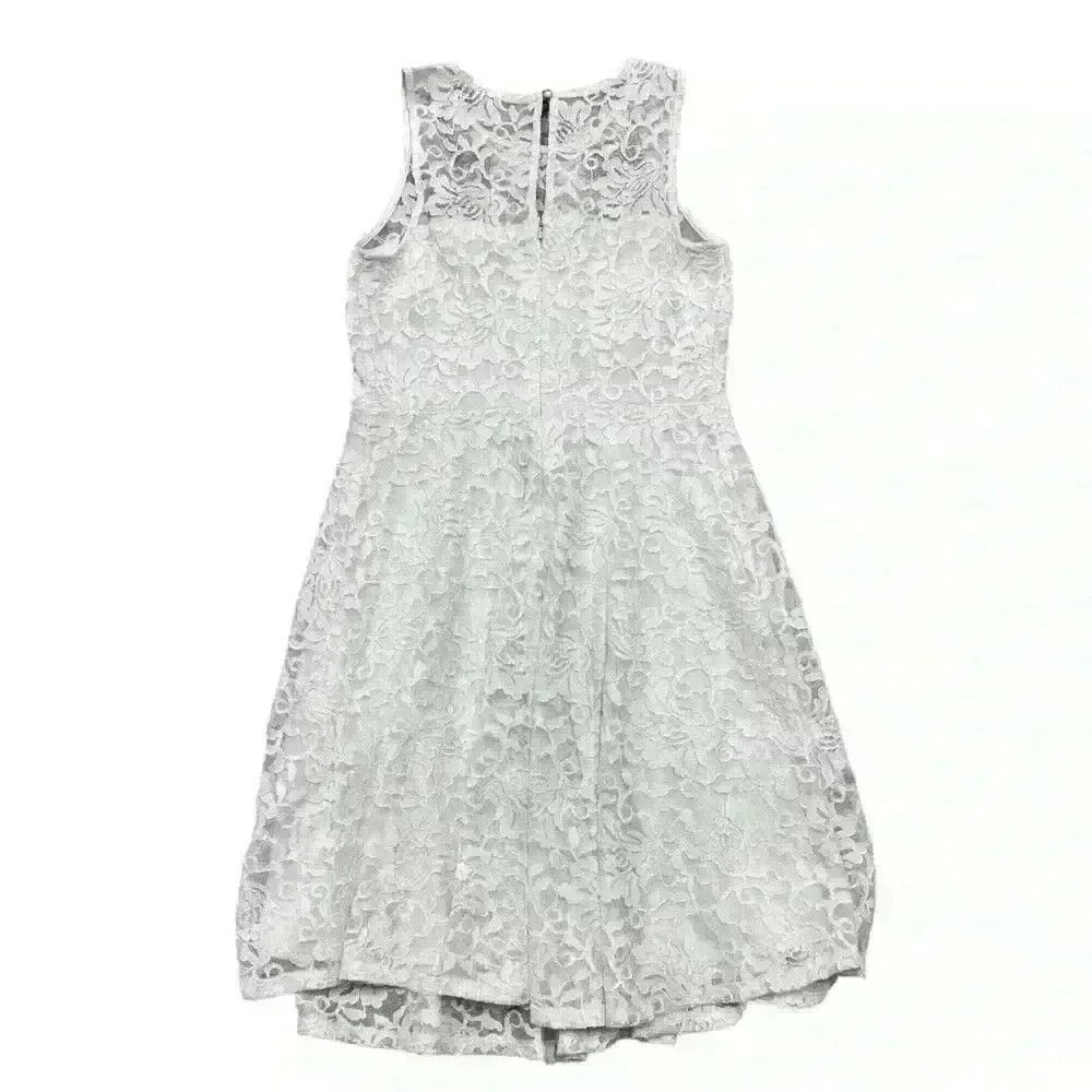 EUC White Lace Sundress With Floral Embroidery Size Small​ - Picture 2 of 4